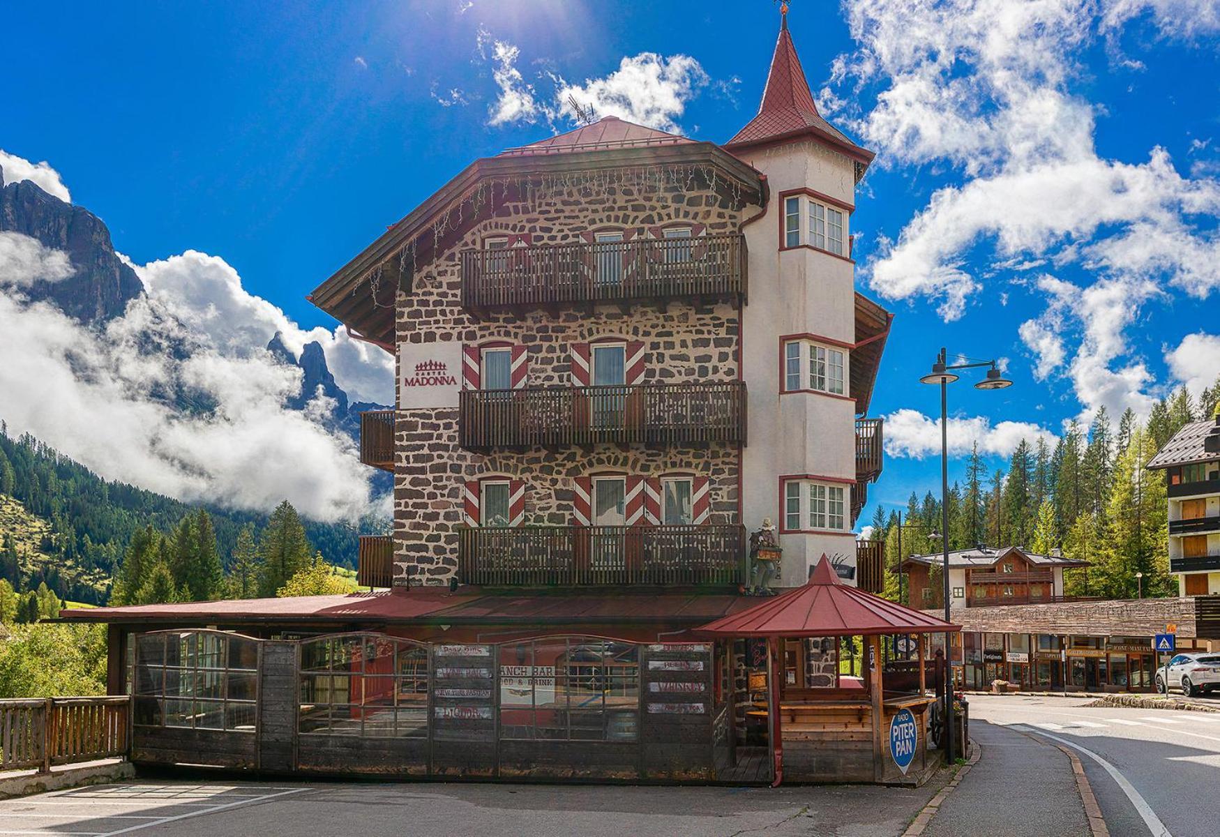 Castel Madonna Aparthotel San Martino Di Castrozza Exterior photo