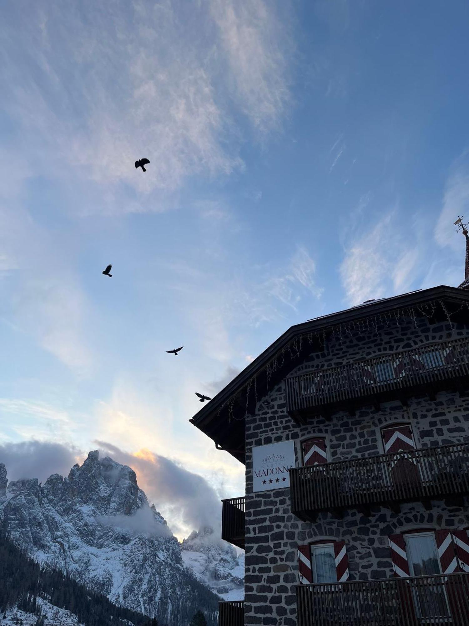 Castel Madonna Aparthotel San Martino Di Castrozza Exterior photo